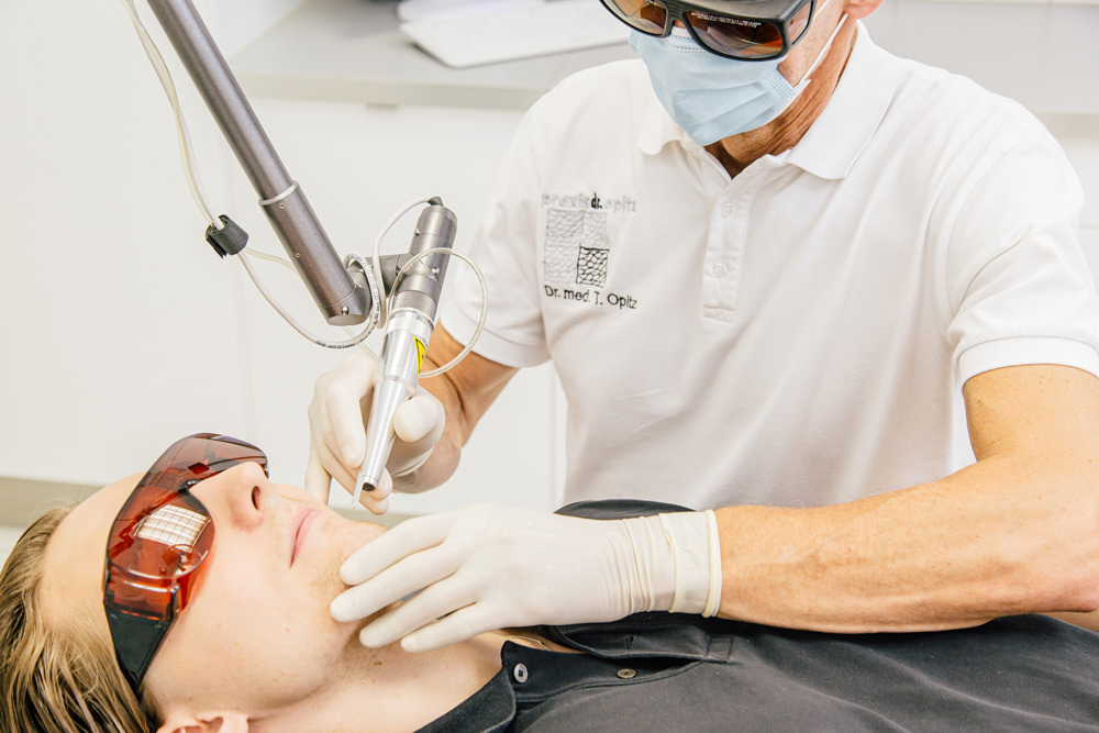 Hautarzt Stolzenau und Neustadt – Dr. med. Torsten Opitz – Lasertherapie Hautarzt Stolzenau und Neustadt - Dr. med. Torsten Opitz - Lasertherapie