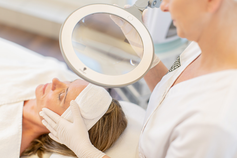 Hautarzt Stolzenau und Neustadt – Dr. med. Torsten Opitz – Medizinische-Kosmetik Hautarzt Stolzenau und Neustadt - Dr. med. Torsten Opitz - Medizinische-Kosmetik